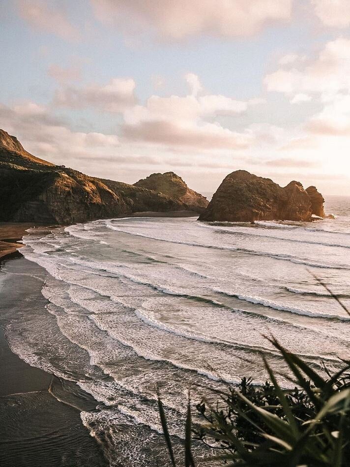 aucklands-best-weekend-getaways-waitakere-west-coast-beach